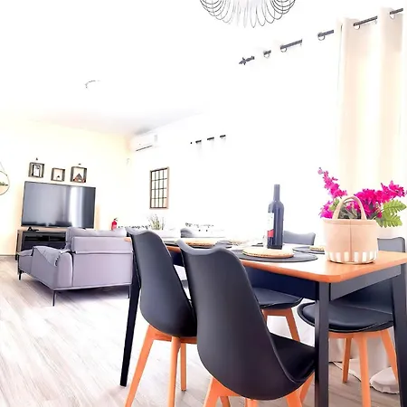 Descansa With Private Pool, Air-conditioning, Sea View, Smart-tv Wifi プラヤ・ブランカ